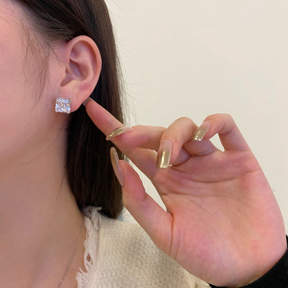 [Lora-Jewelry] Boucles d'oreilles délicates de forme carrée