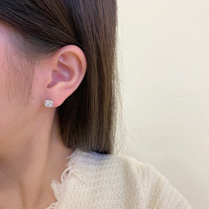 [Lora-Jewelry] Boucles d'oreilles à tige classiques avec pierre centrale ronde