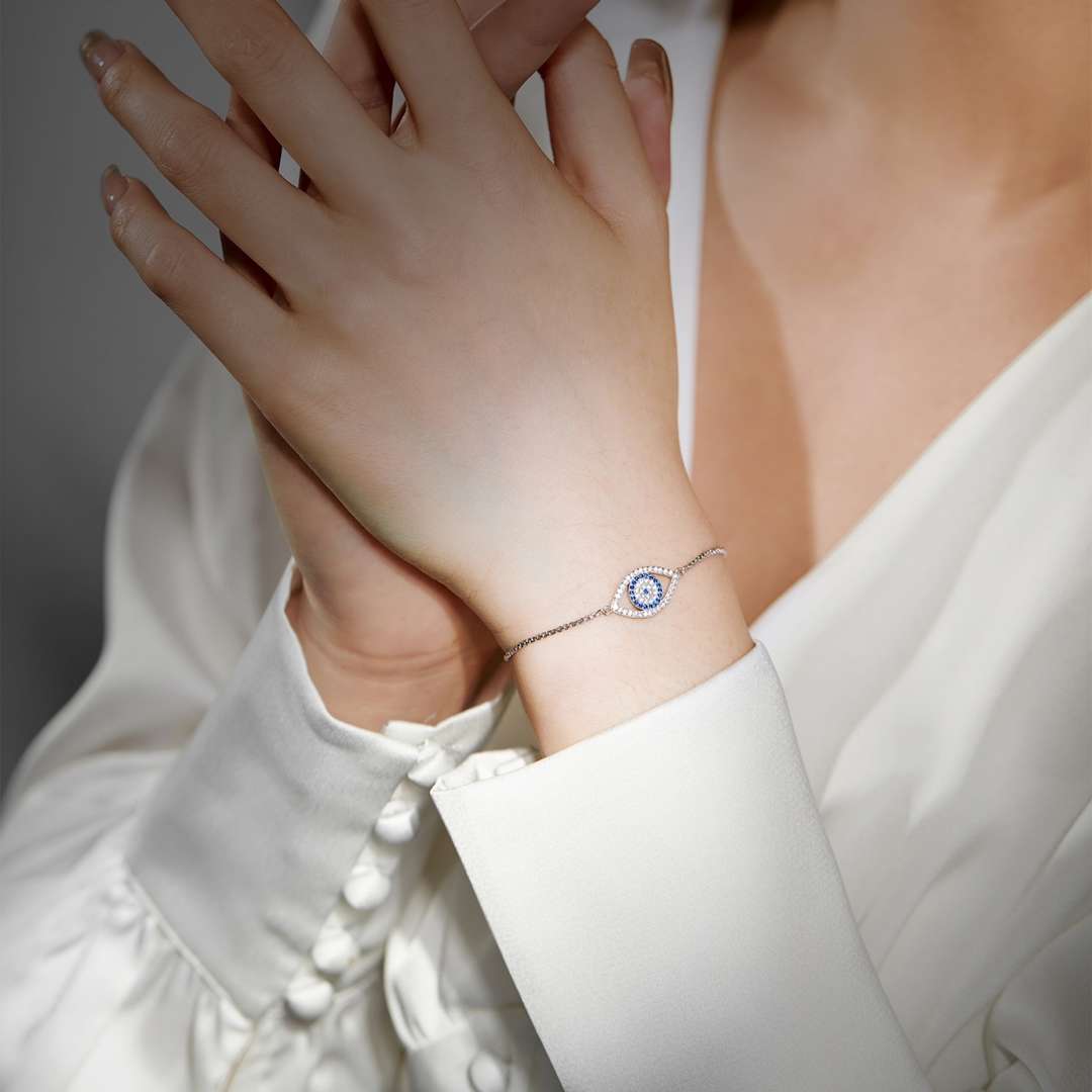 [Lora-Jewelry] Collier en forme d'œil éblouissant