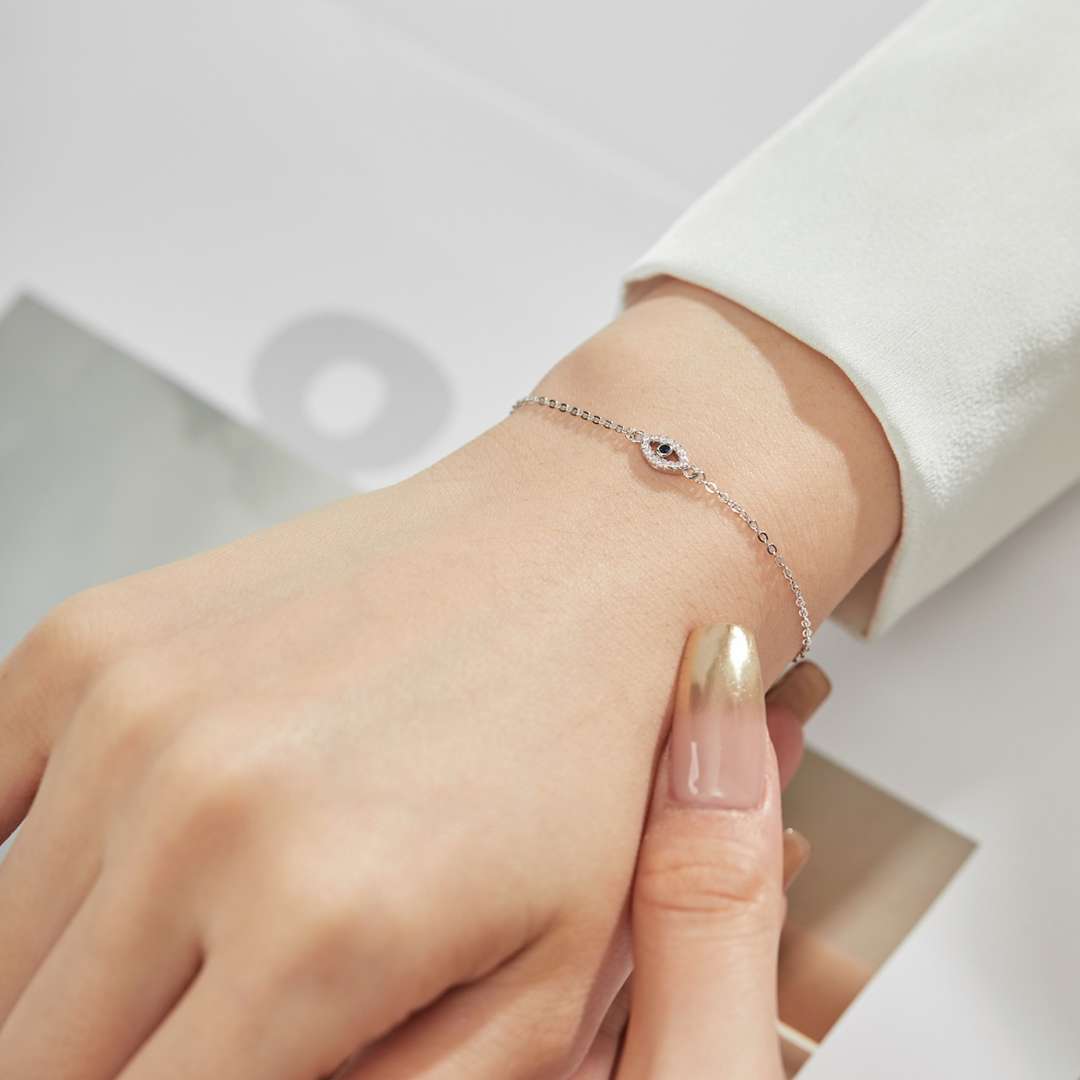 [Lora-Jewelry] Collier en forme de mauvais œil