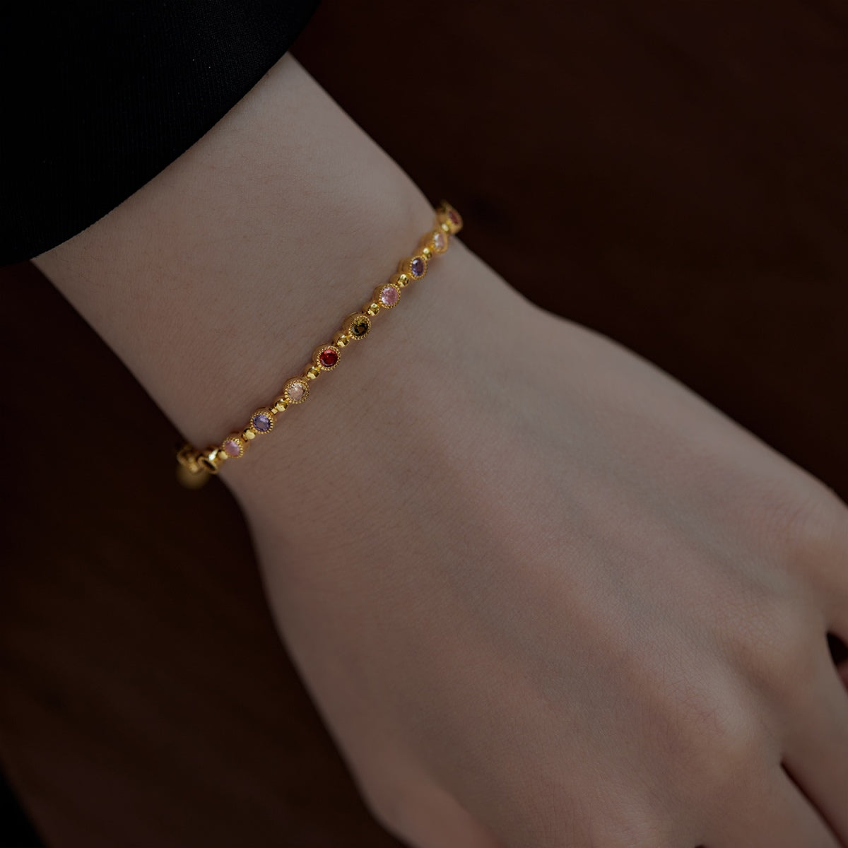 [Lora-Jewelry] Bracelet de fête scintillant et exquis à coupe ronde