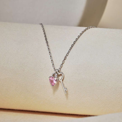 [Lora-Jewelry] Collier pendentif clé unique en forme de cœur