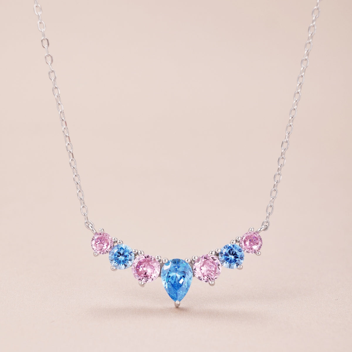 [Lora-Jewelry] Collier délicat en forme de cœur coloré