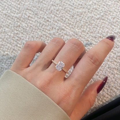 [Lora-Jewelry] Bague de fête scintillante et éclatante de 2,0 carats