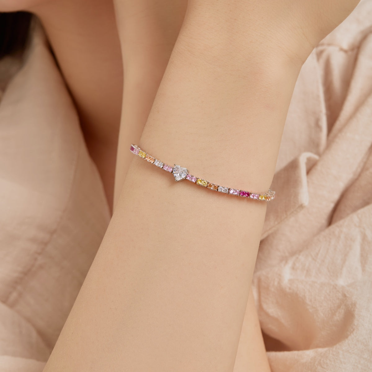 [Lora-Jewelry] Bracelet délicat et romantique en forme de cœur pour amoureux