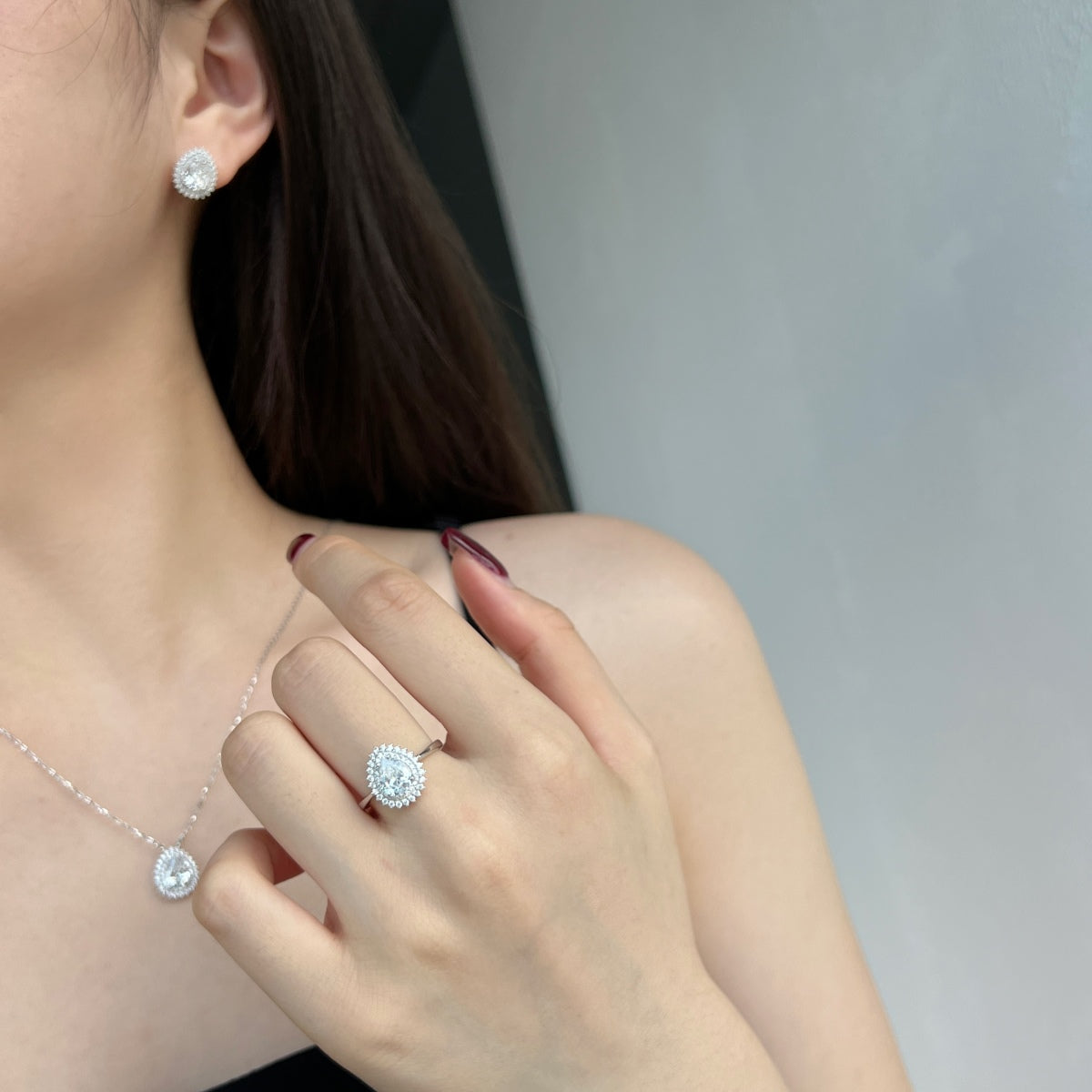 [Lora-Jewelry] Boucles d'oreilles délicates et magnifiques en forme de poire