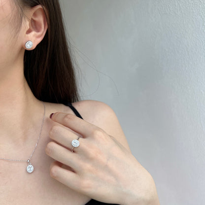 [Lora-Jewelry] Boucles d'oreilles délicates à taille ovale radiante