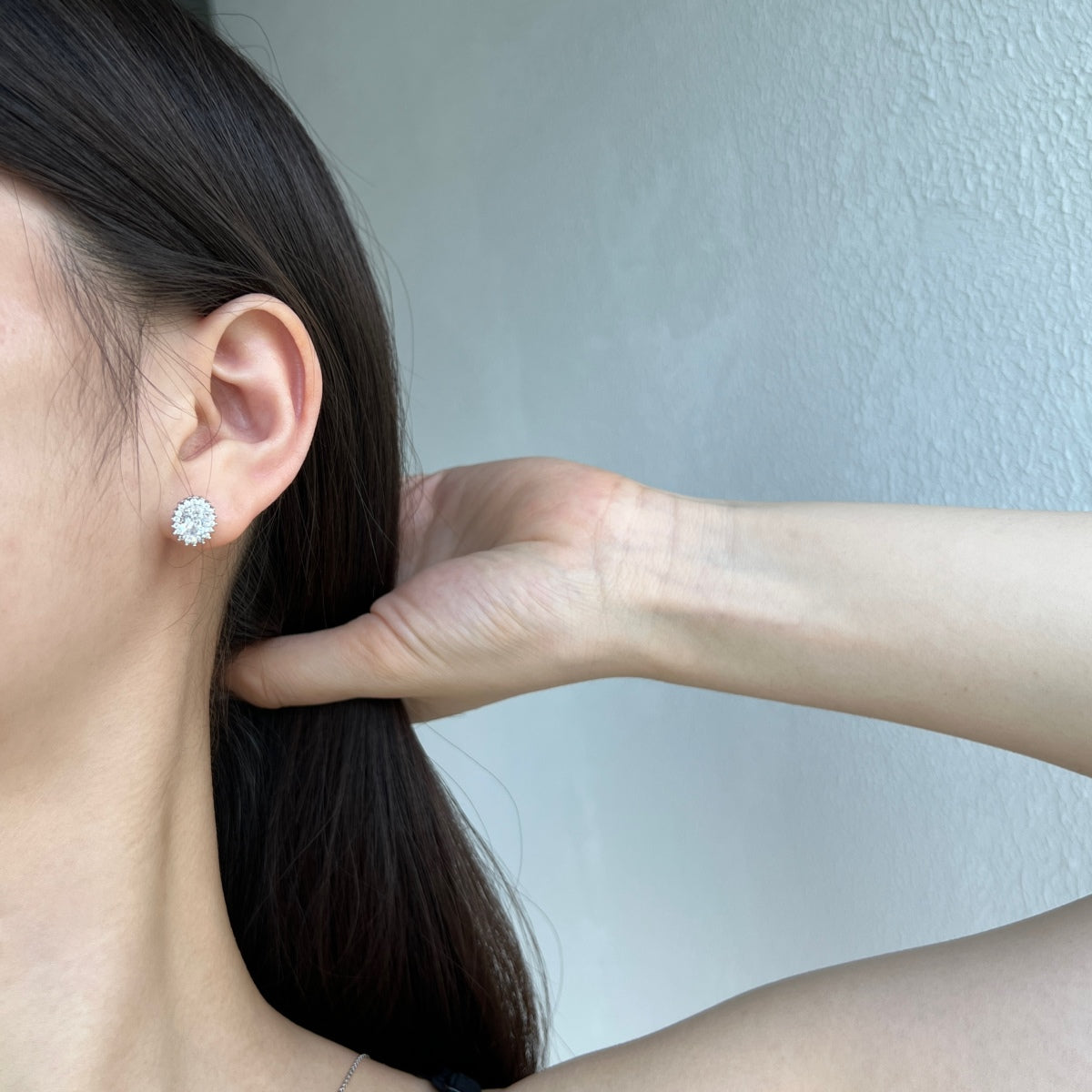 [Lora-Jewelry] Boucles d'oreilles délicates à taille ovale radiante