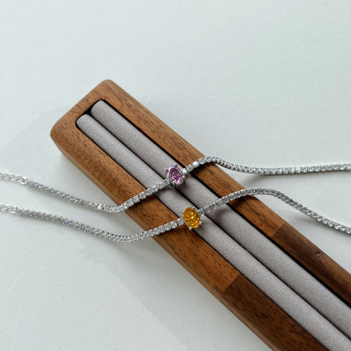 [Lora-Jewelry] Bracelet quotidien exquis de 0,75 carat à taille ovale