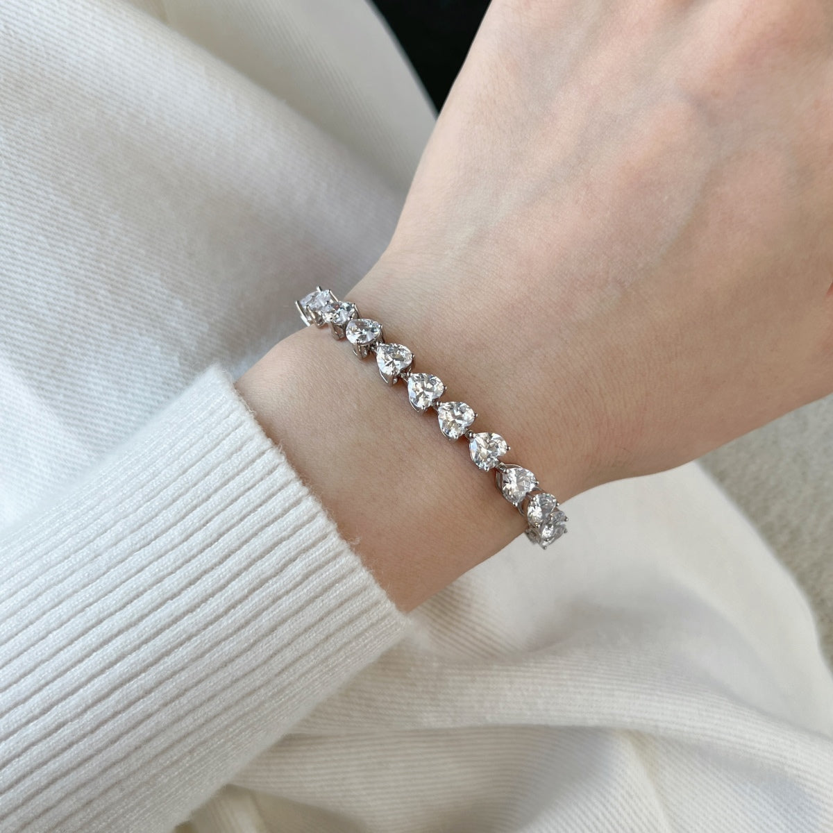 [Lora-Jewelry] Bracelet élégant et romantique en forme de cœur de 0,75 carat