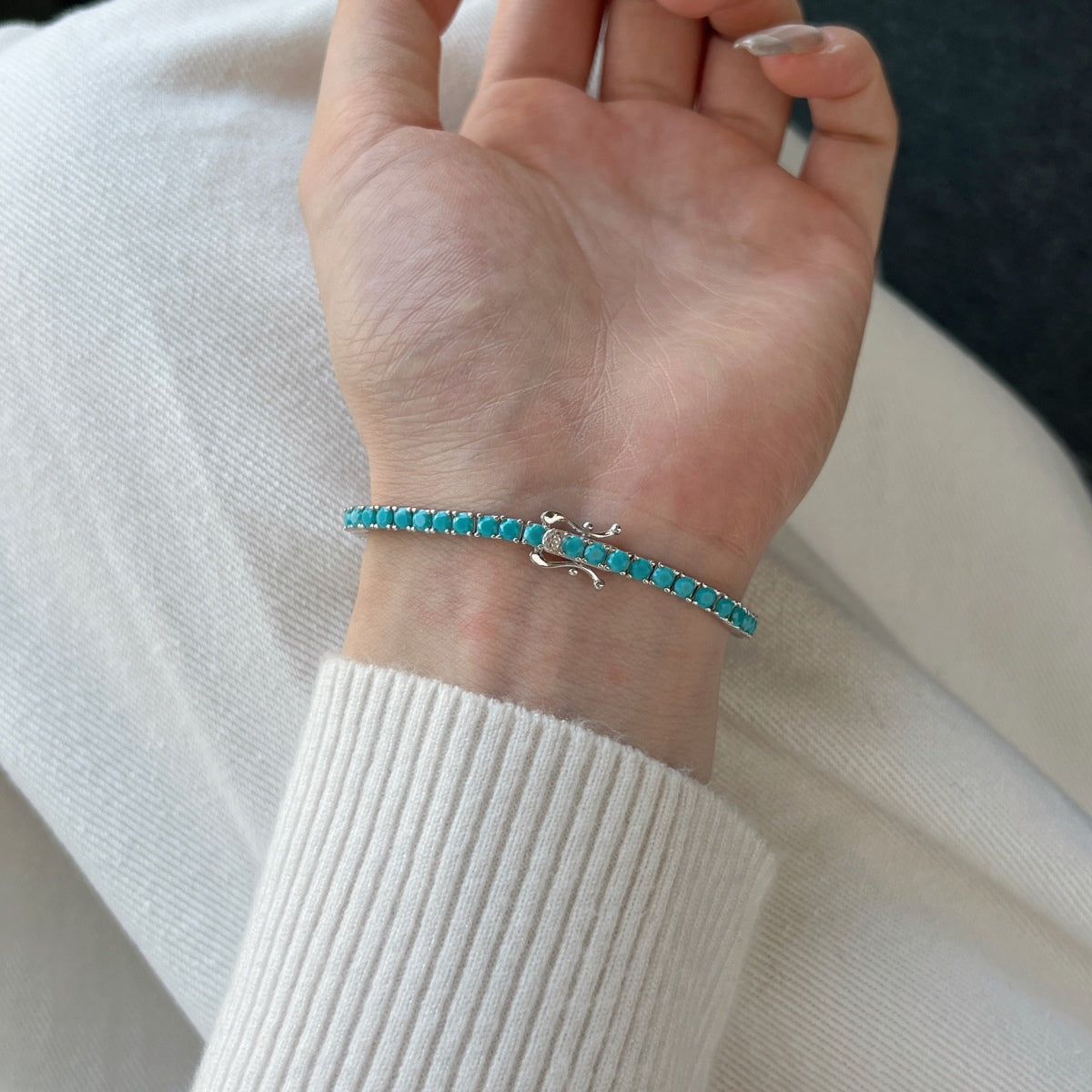 [Lora-Jewelry]上品でチャーミングなラウンドカットのテニスブレスレット