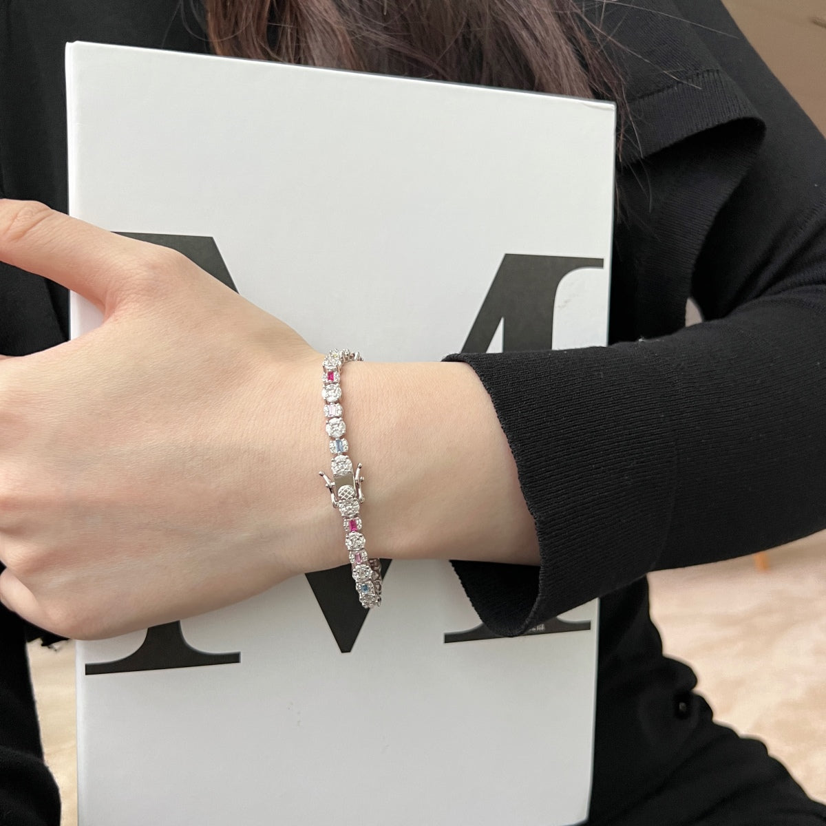 [Lora-Jewelry] Bracelet quotidien multi-tailles éblouissant et radieux