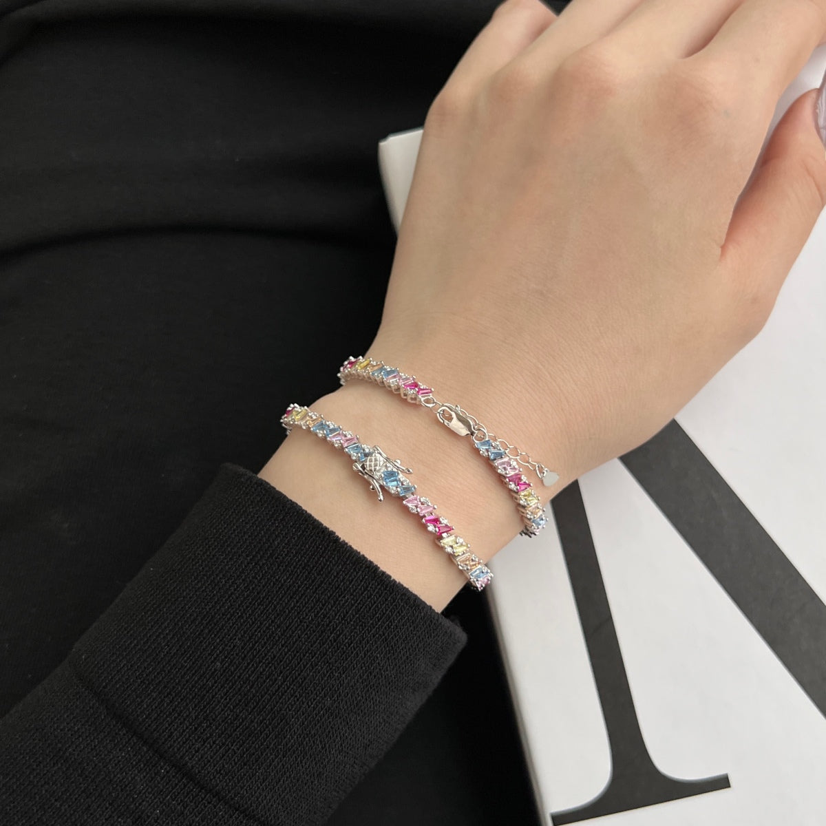 [Lora-Jewelry] Bracelet de fête orné et scintillant à plusieurs coupes