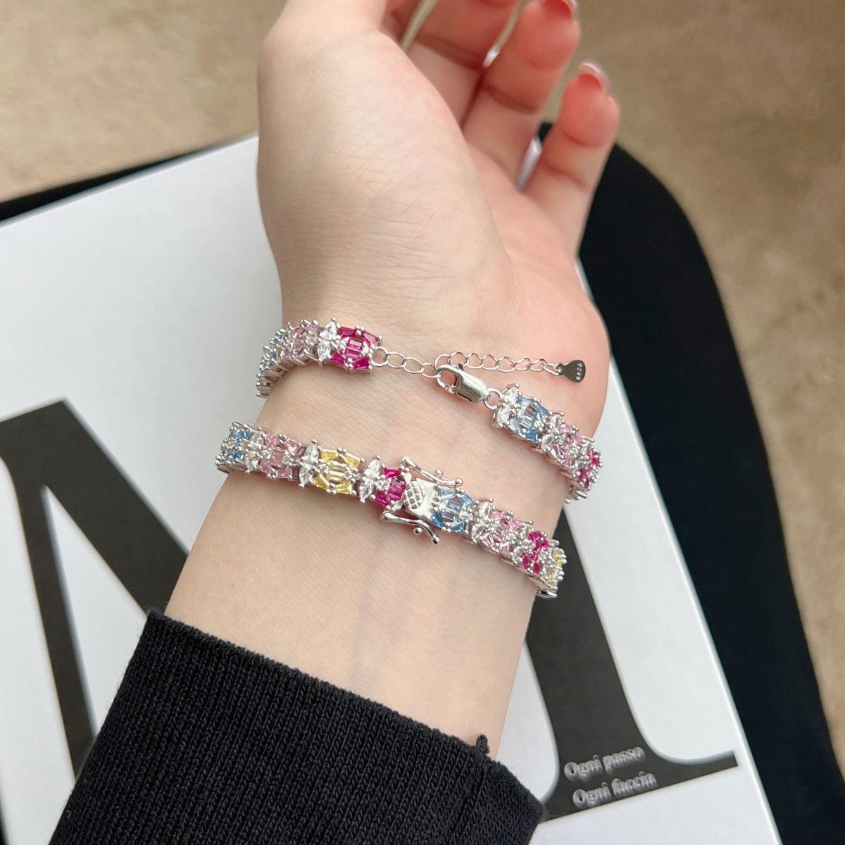 [Lora-Jewelry] Bracelet de fête délicat et coloré à plusieurs coupes