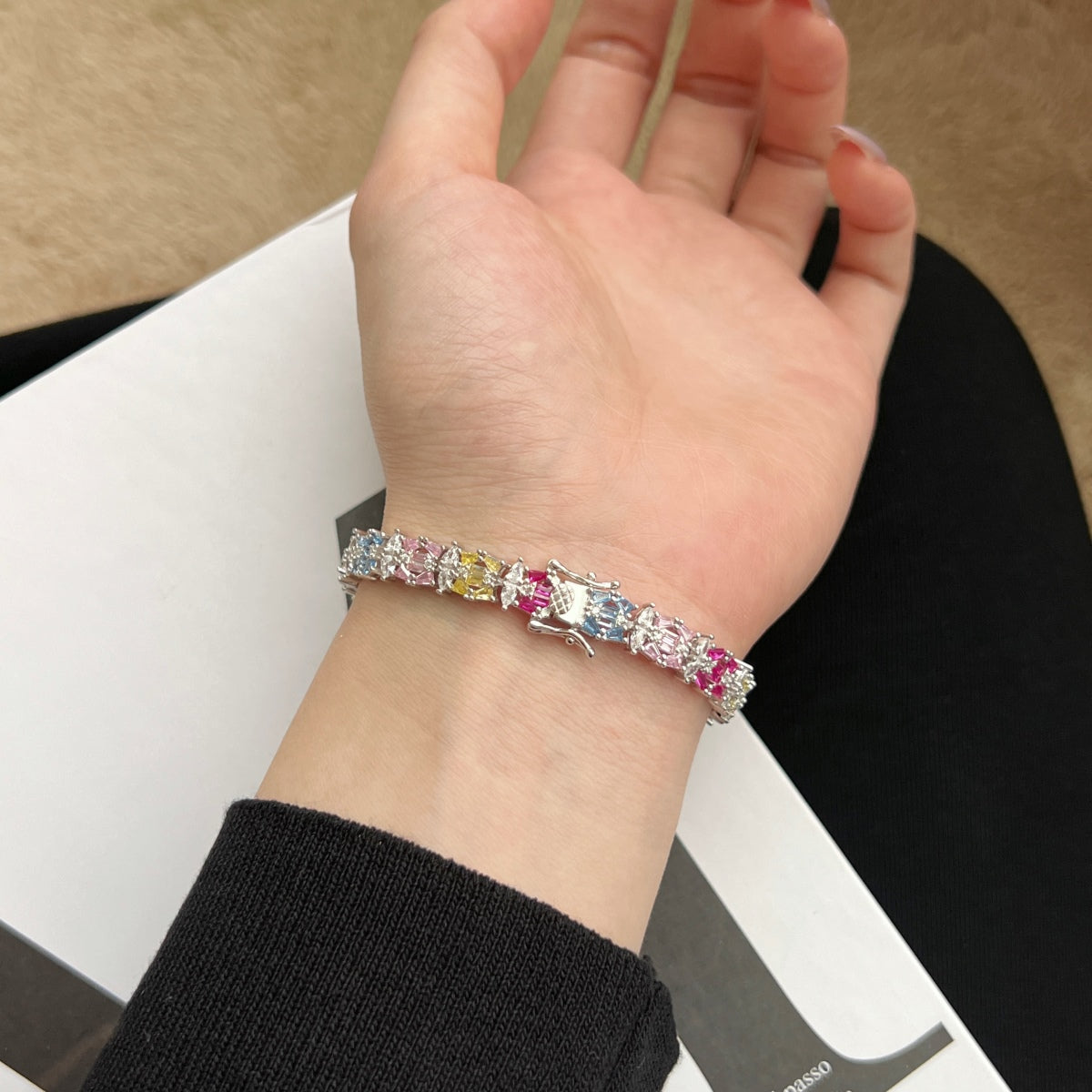 [Lora-Jewelry] Bracelet de fête délicat et coloré à plusieurs coupes