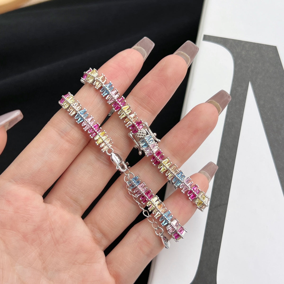 [Lora-Jewelry]Sparkling Exquisite Multi Cut Party Bracelet