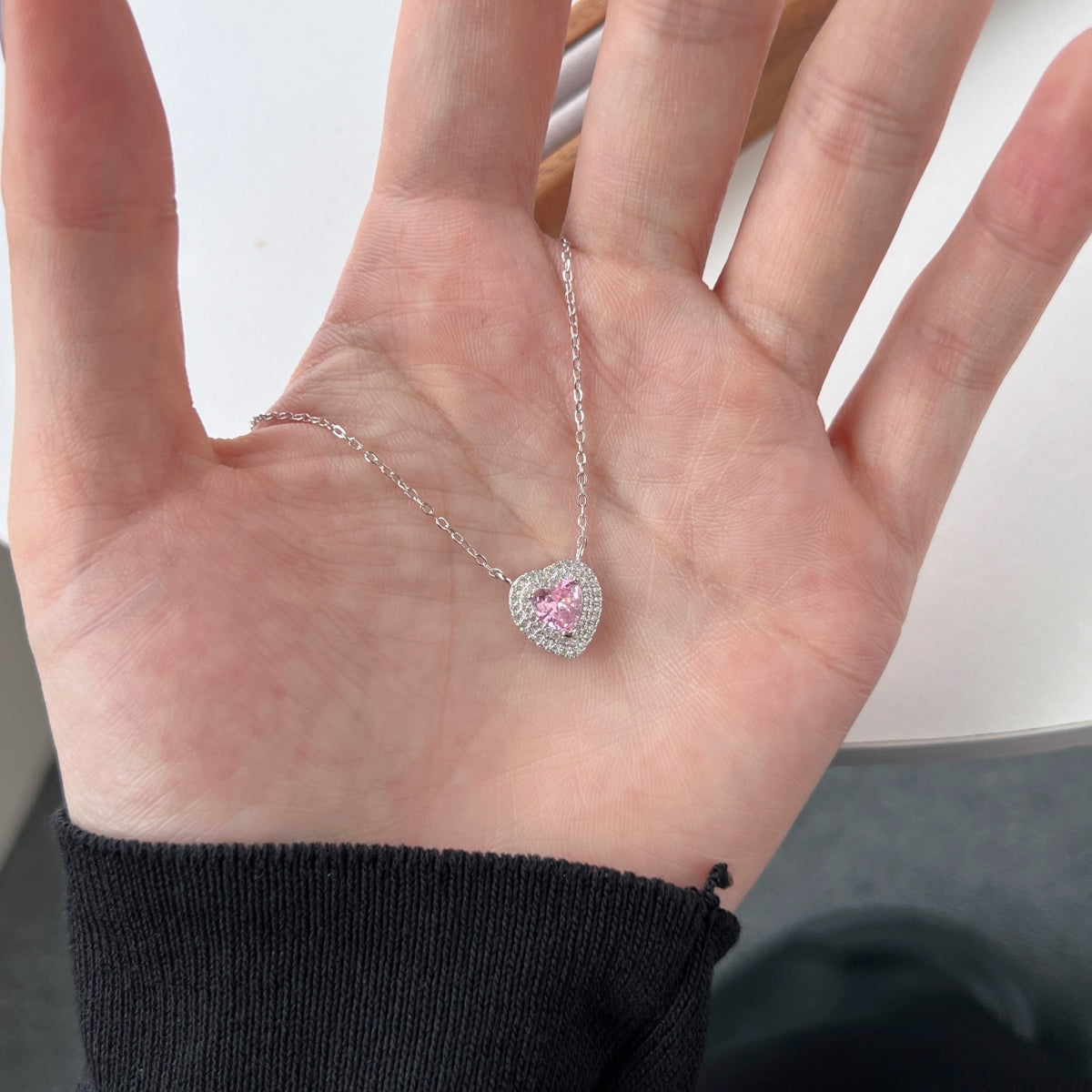 [Lora-Jewelry]Exquisite Heart Shape Necklace