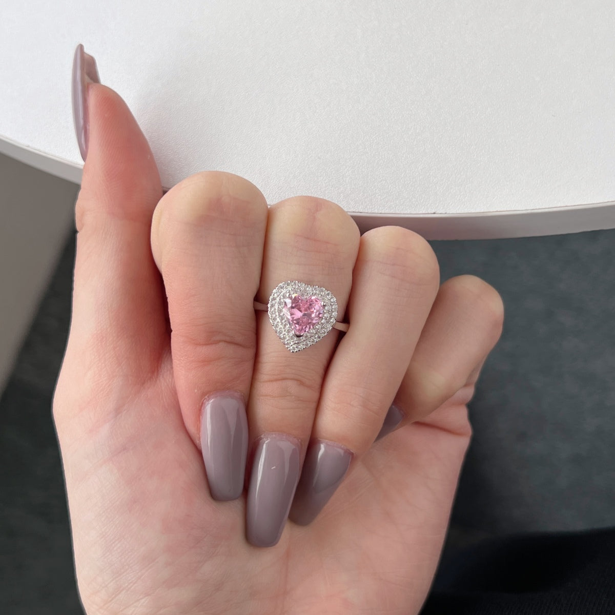 [Lora-Jewelry] Bague de mariage délicate et éclatante en forme de cœur