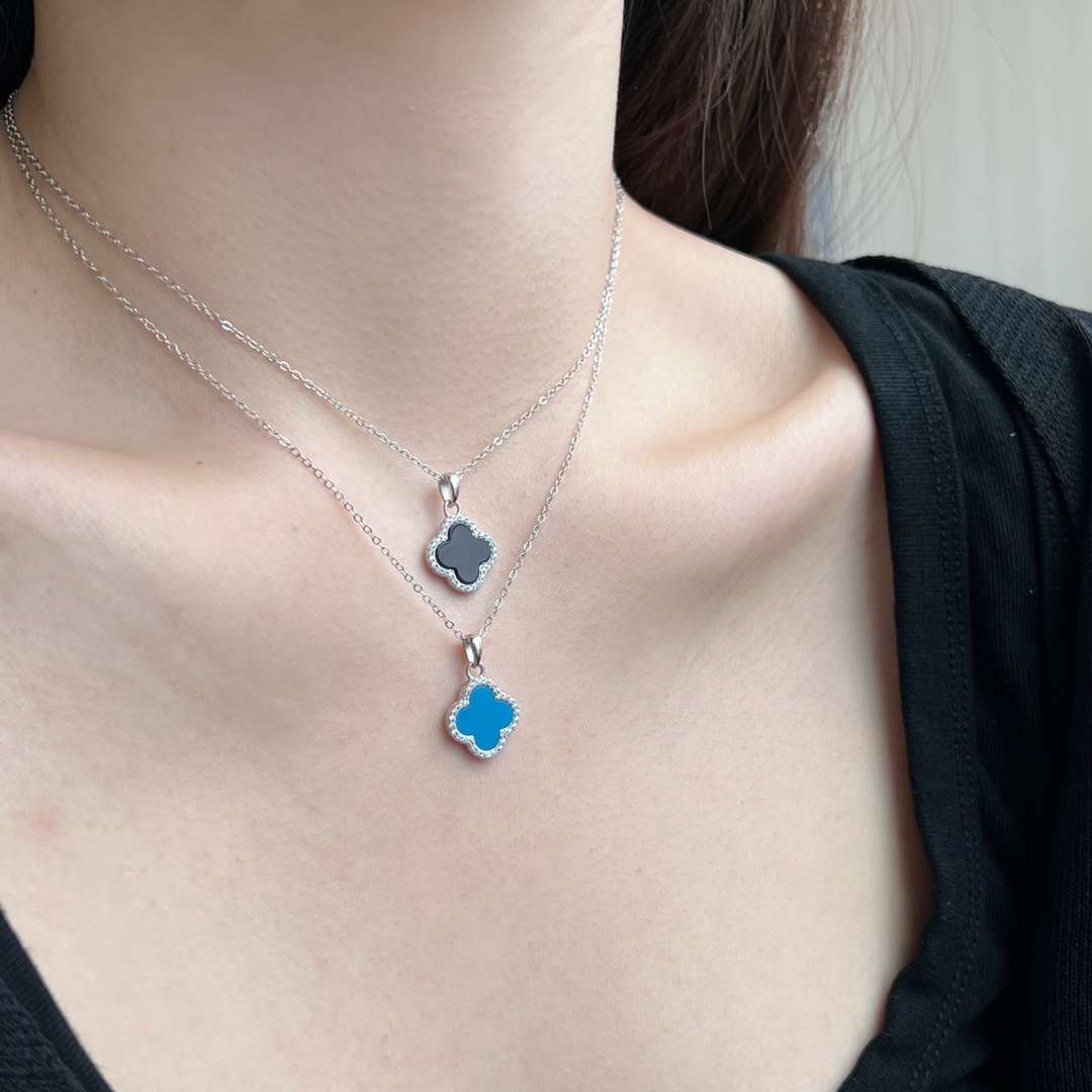 [Lora-Jewelry] Collier délicat en forme de fleur