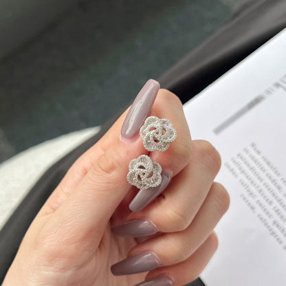 [Lora-Jewelry] Boucles d'oreilles exquises en forme de fleur pour un usage quotidien