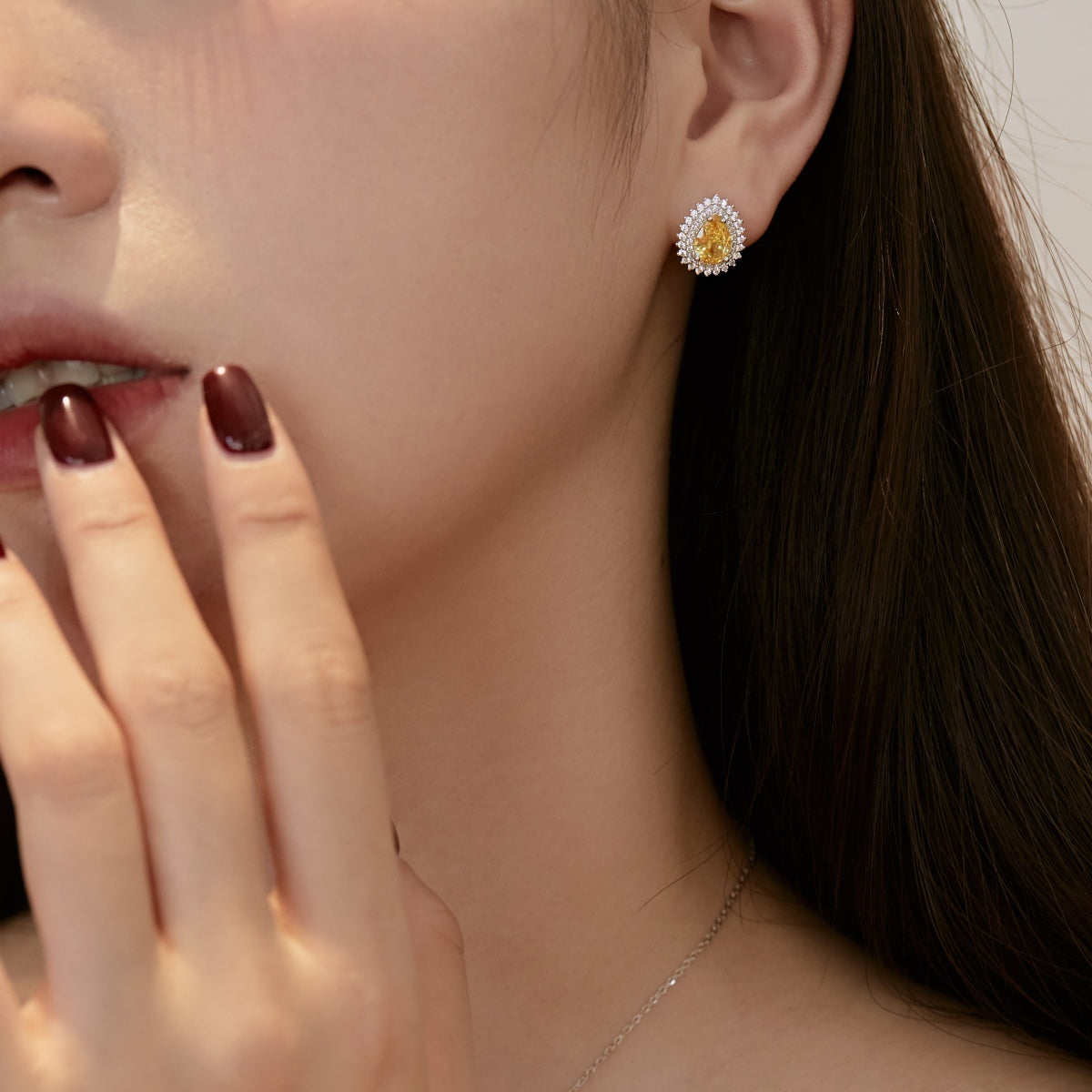 [Lora-Jewelry] Boucles d'oreilles délicates et magnifiques en forme de poire