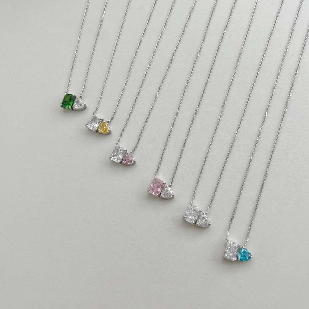 [Lora-Jewelry] Collier éblouissant en forme de carré et de cœur