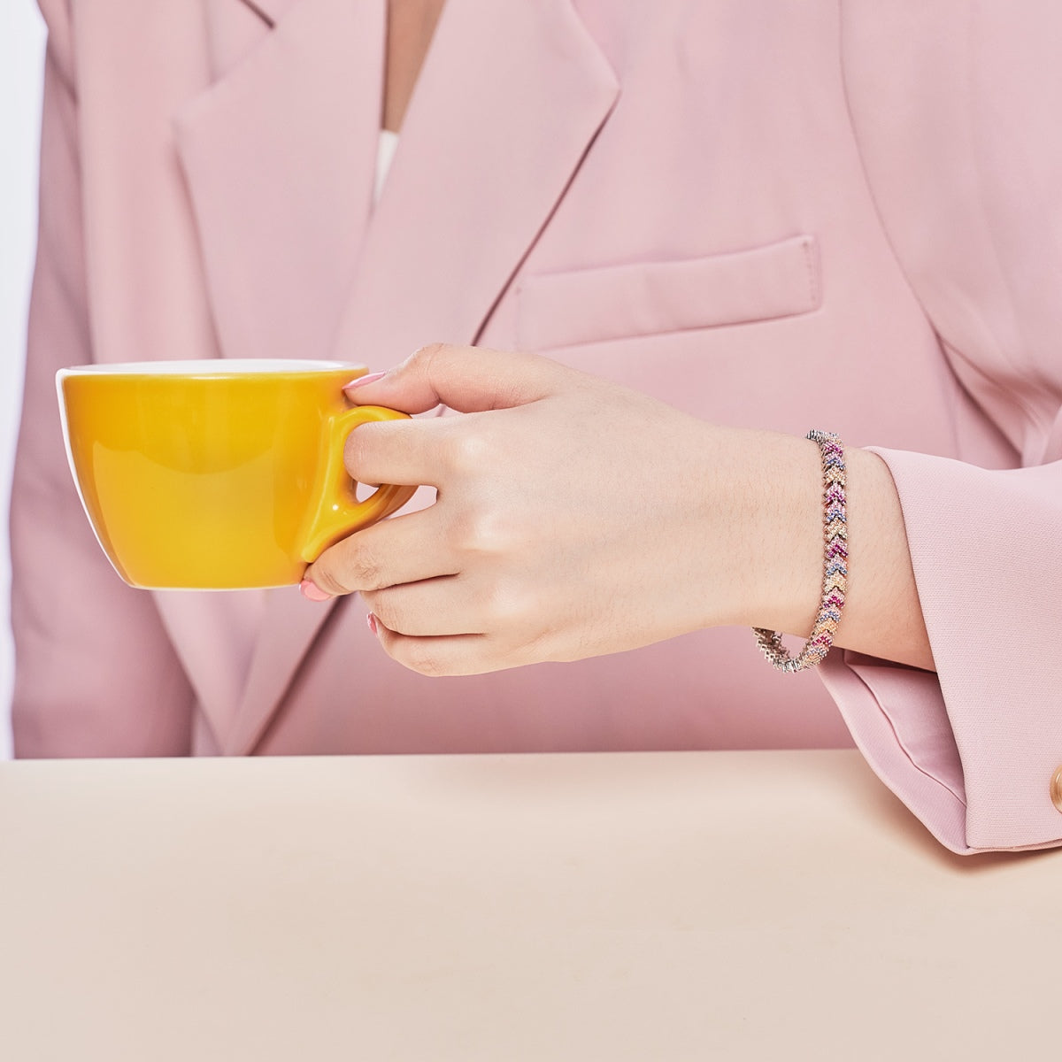 [Lora-Jewelry]華やかな輝きのラウンドカットパーティーブレスレット