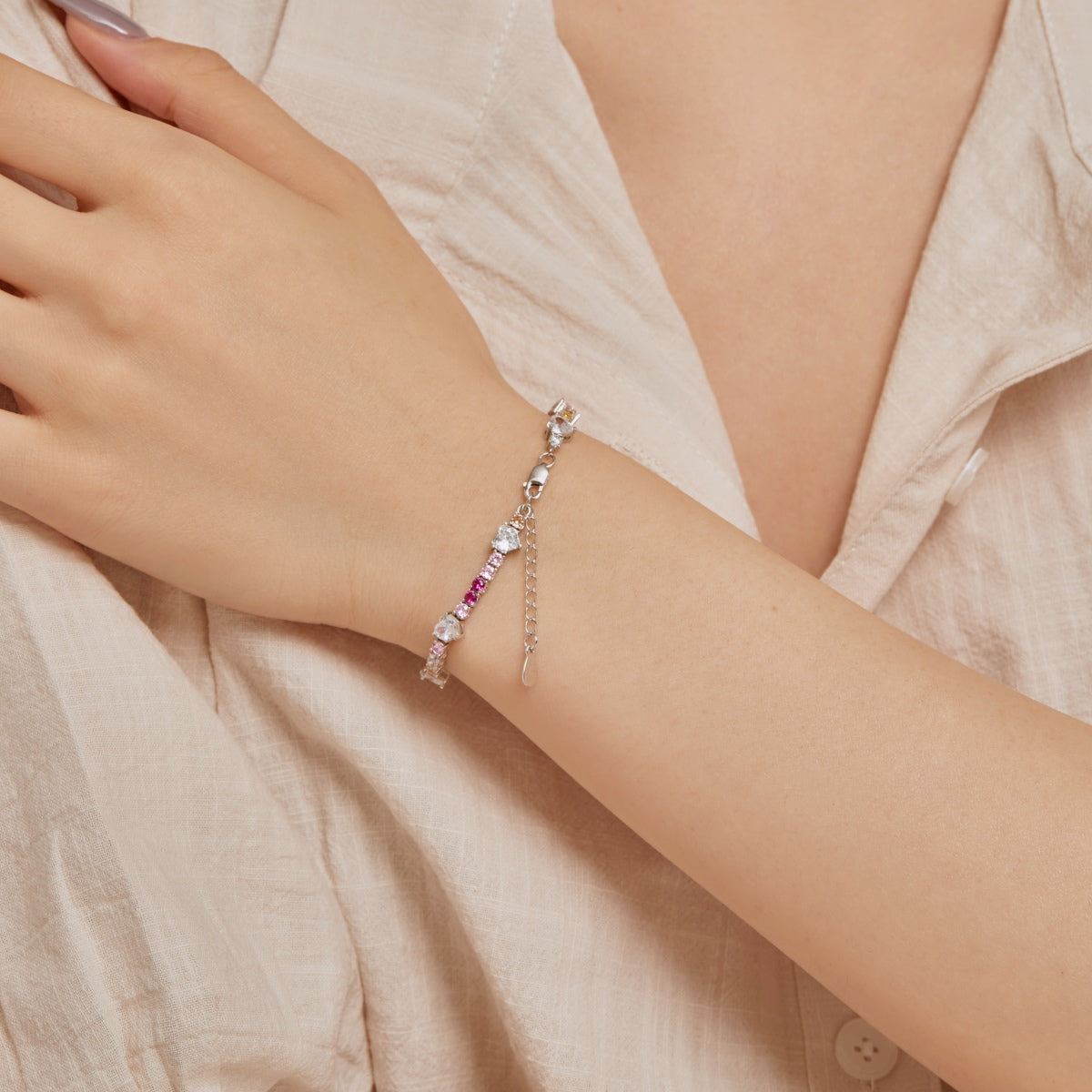 [Lora-Jewelry]ロマンティックハートシェイプラウンドカットラバーブレスレット