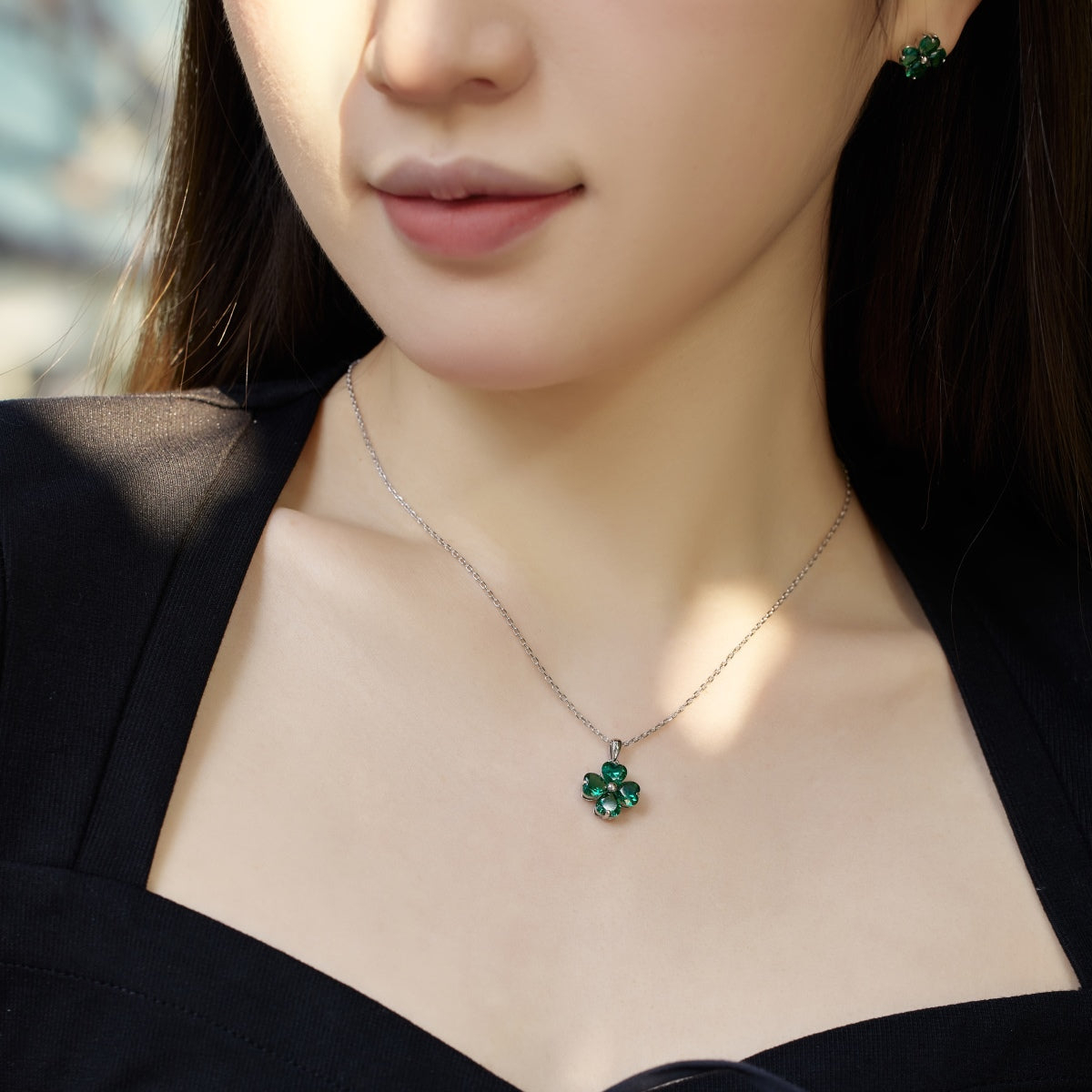 [Lora-Jewelry] Collier de perles en forme de trèfle à quatre feuilles en forme de cœur