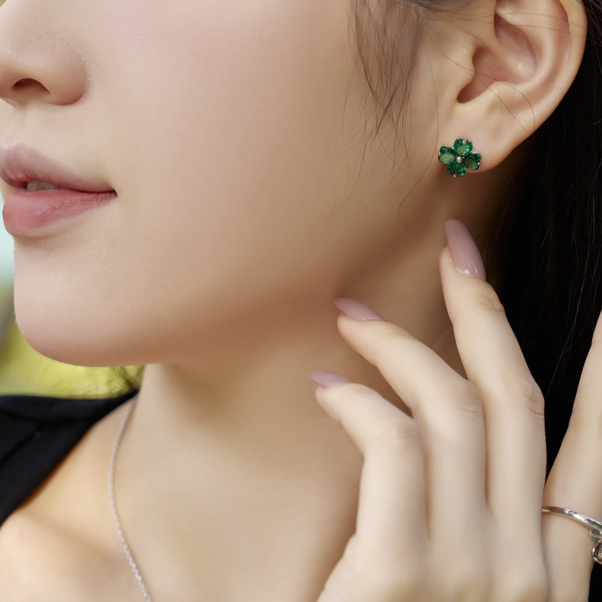 [Lora-Jewelry]Boucles d'oreilles boule trèfle à quatre feuilles