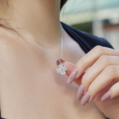 [Lora-Jewelry] Collier de perles en forme de trèfle à quatre feuilles en forme de cœur