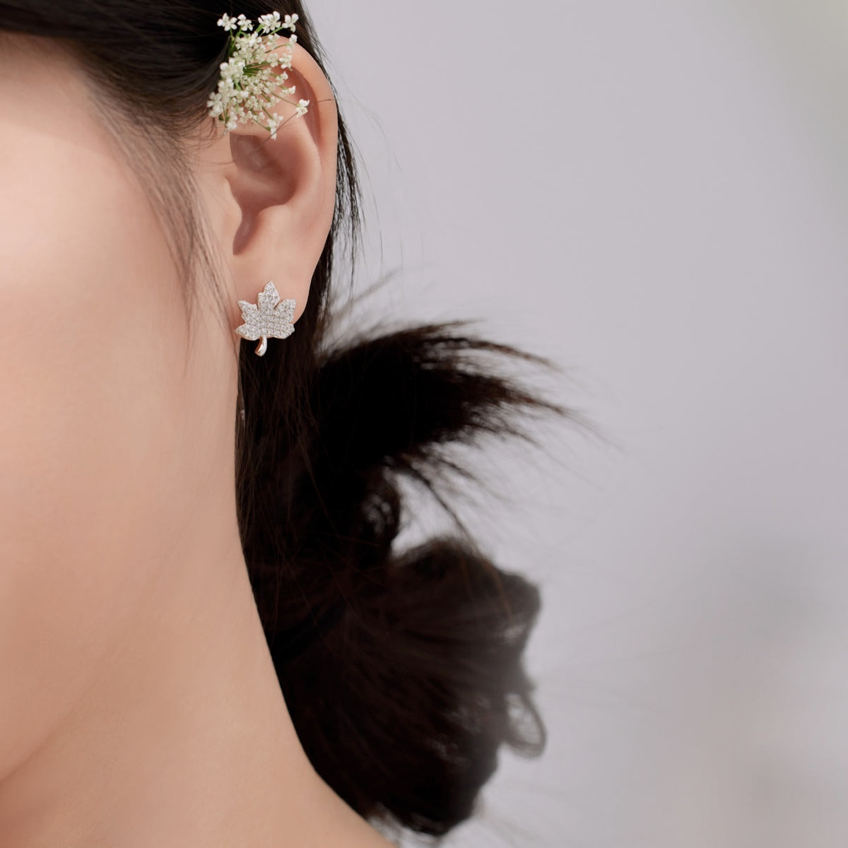 [Lora-Jewelry] Boucles d'oreilles exquises en forme de feuille d'érable