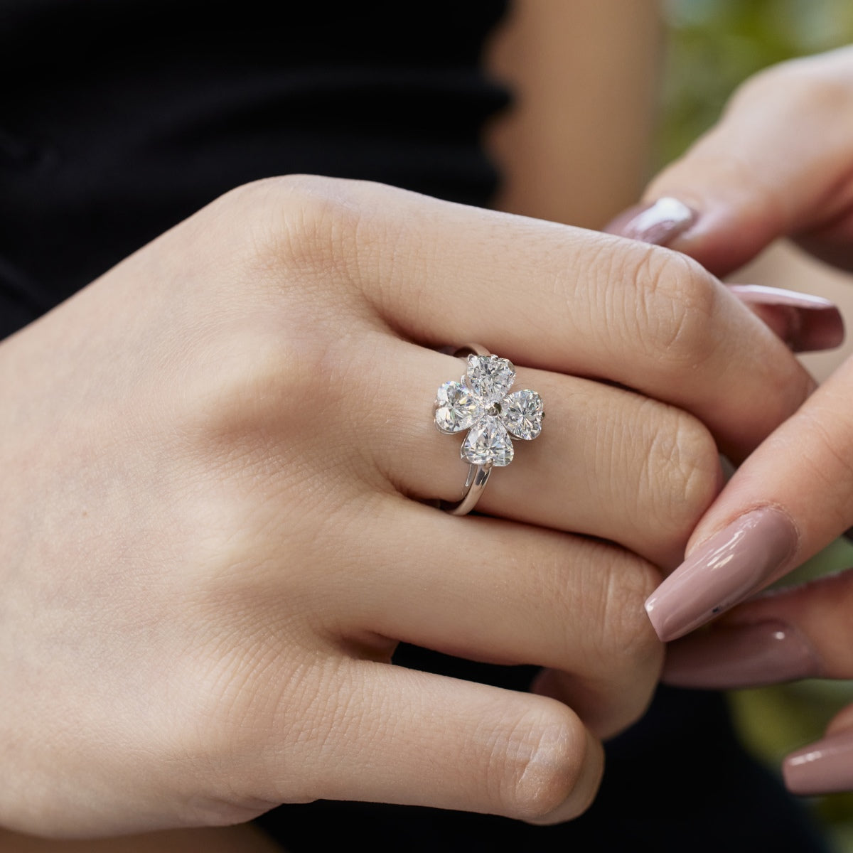 [Lora-Jewelry] Bague boule trèfle à quatre feuilles en forme de cœur