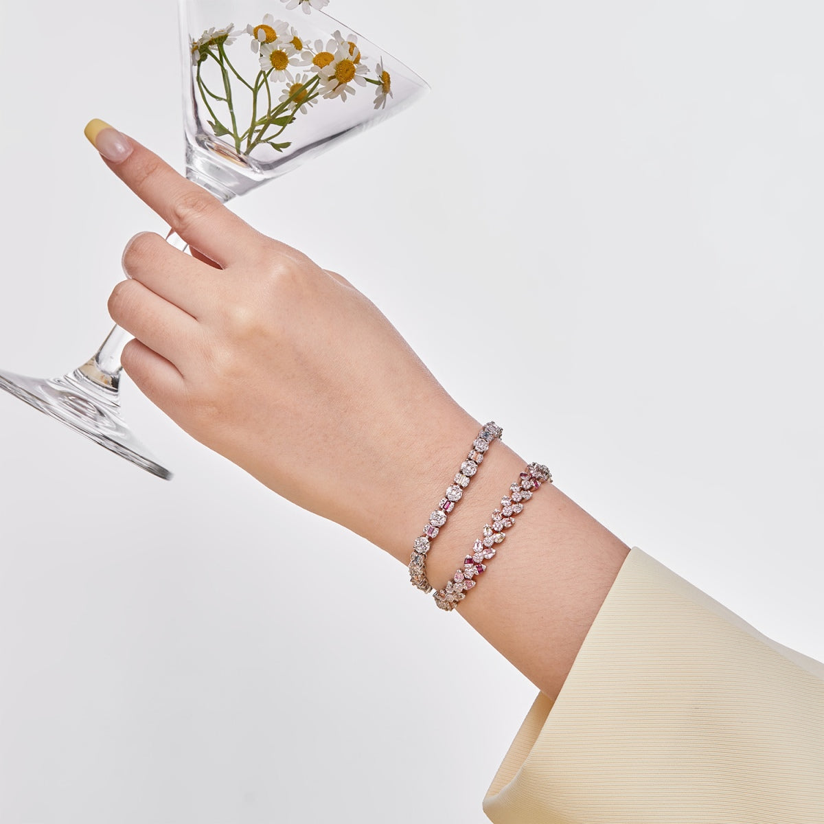 [Lora-Jewelry] Bracelet quotidien multi-tailles éblouissant et radieux