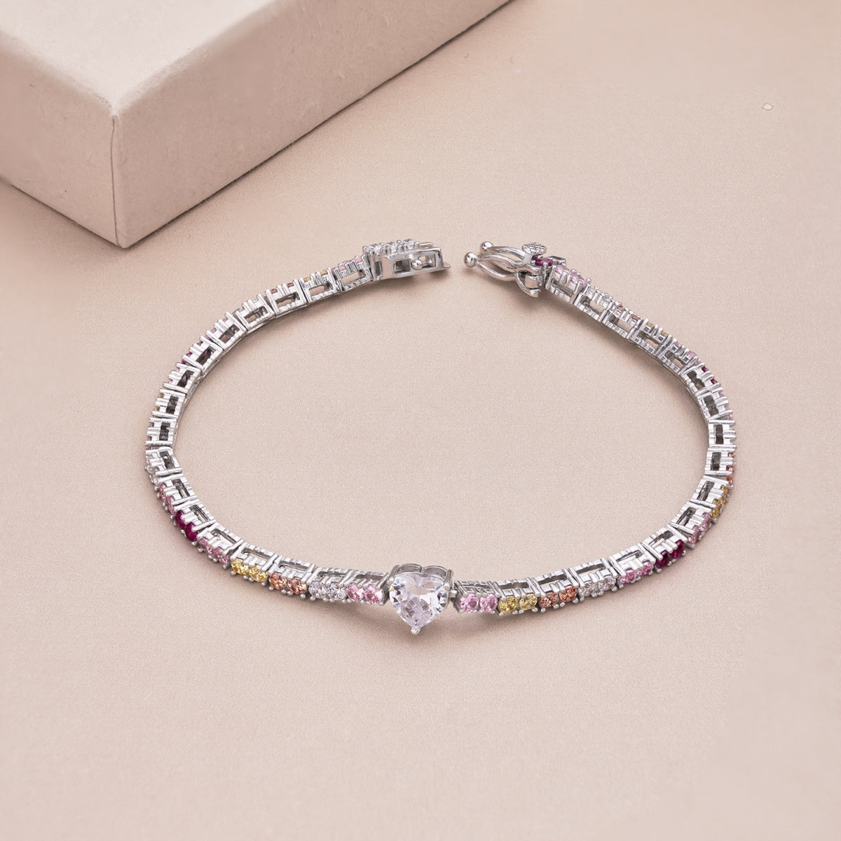 [Lora-Jewelry] Bracelet délicat et romantique en forme de cœur pour amoureux