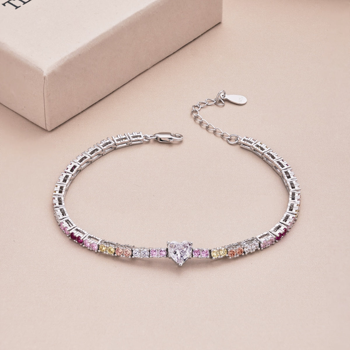 [Lora-Jewelry] Bracelet délicat et romantique en forme de cœur pour amoureux