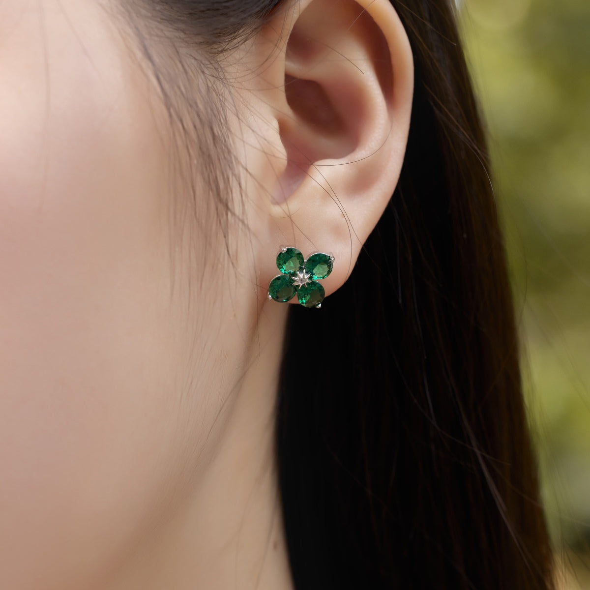[Lora-Jewelry] Boucles d'oreilles trèfle à quatre feuilles et étoile à huit branches