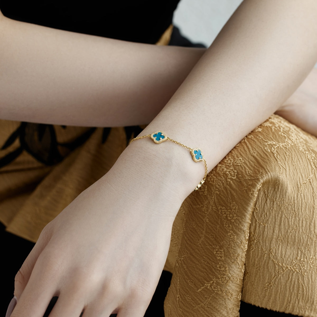 [Lora-Jewelry] Bracelet exquis en trèfle à quatre feuilles