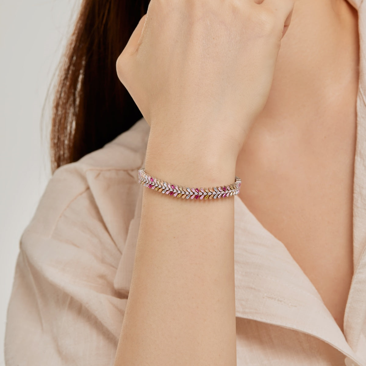 [Lora-Jewelry] Bracelet délicat et radiant taille émeraude pour le quotidien