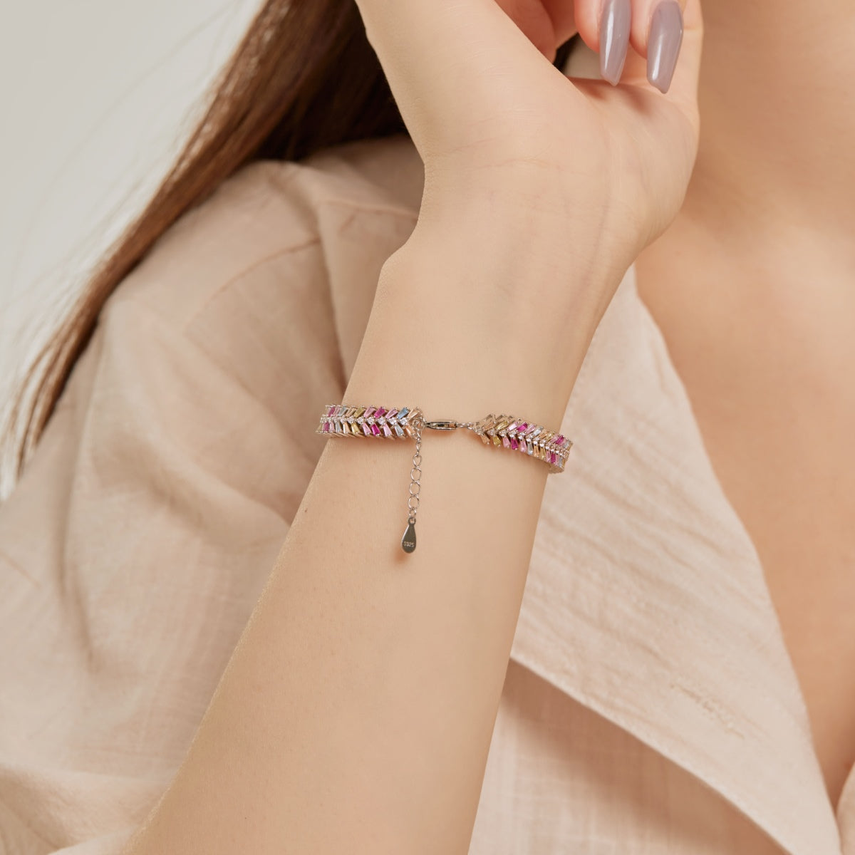 [Lora-Jewelry] Bracelet délicat et radiant taille émeraude pour le quotidien