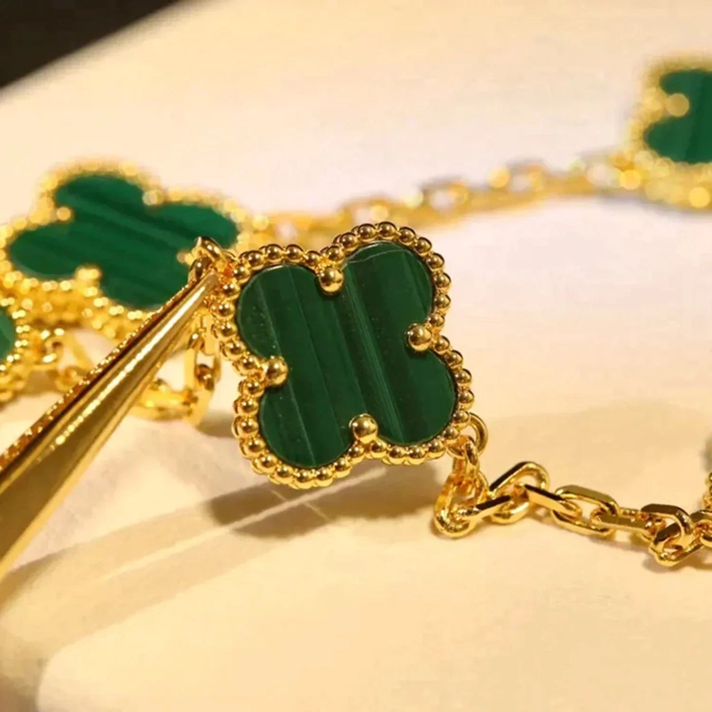 [Lora-Jewelry]CLOVER 5 MOTIFS MALACHITE BRACELET