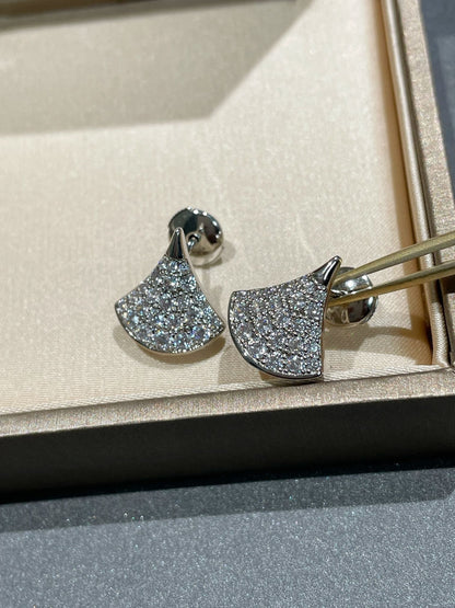 [ローラジュエリー]ドリームスタッドピアス ダイヤモンド