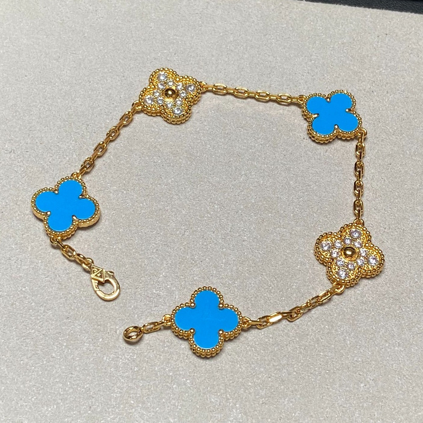 [Lora-Jewelry]CLOVER 5 MOTIF BLUE CHALCEDONY DIAMOND GOLD BRACELET