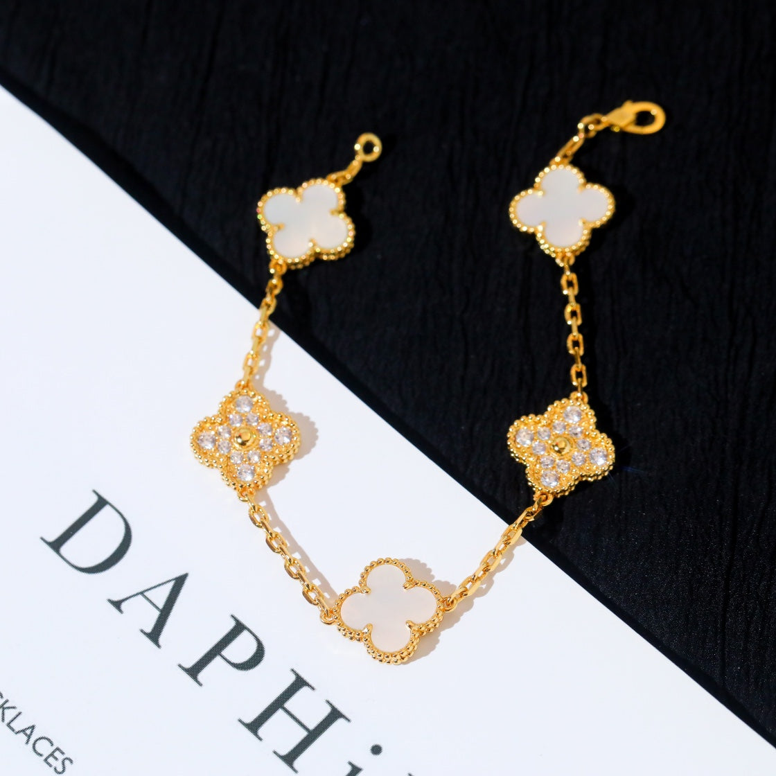 [Lora-Jewelry]CLOVER BRACELET 5 MOTIF WHITE MOP DIAMOND