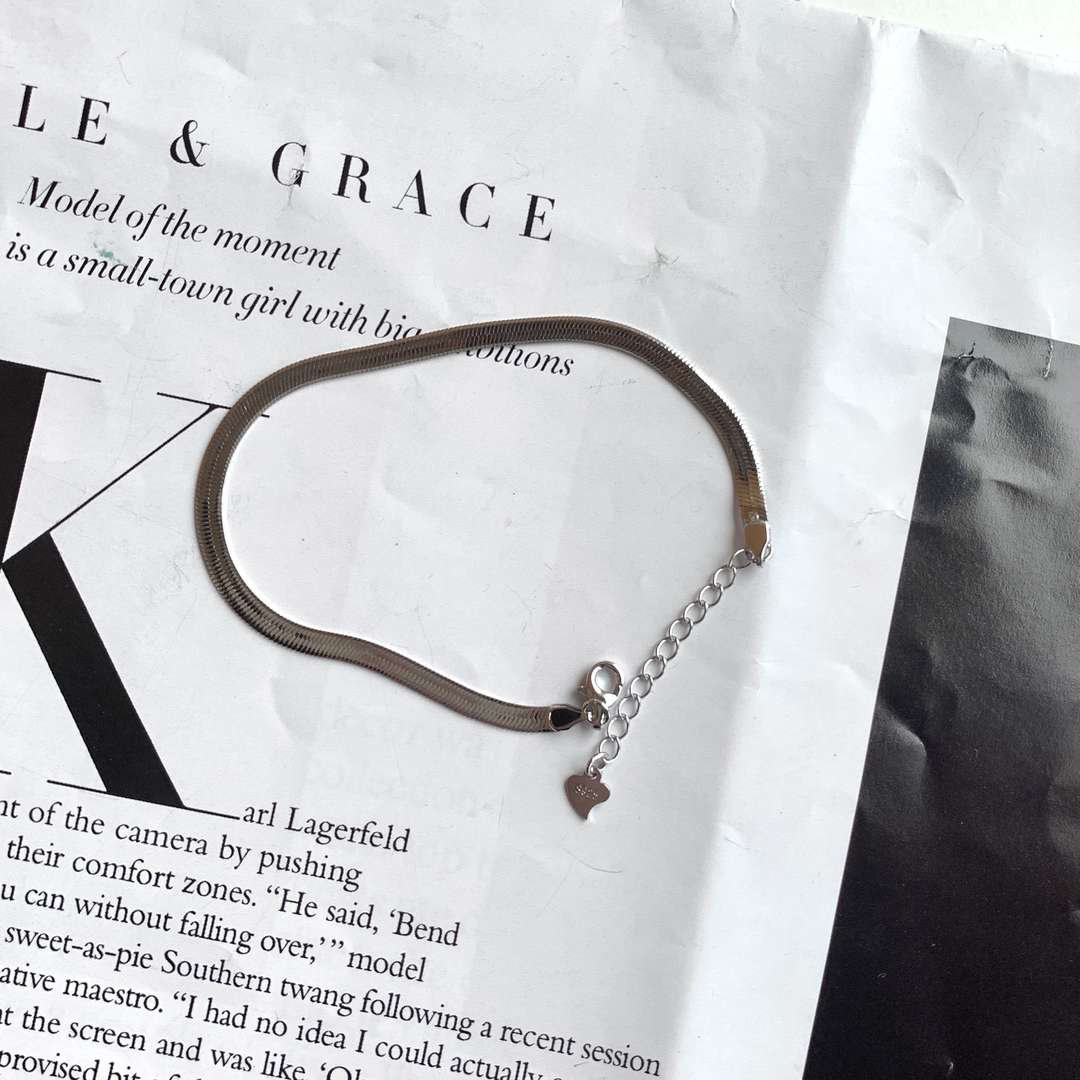 [Lora-Jewelry]Flat Snake Bone Chain Blade Necklace