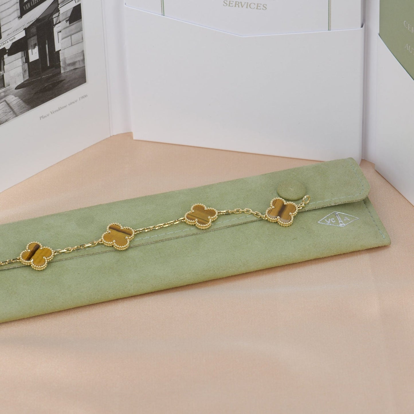 [Lora-Jewelry]CLOVER  5 MOTIFS TIGER EYE BRACELET