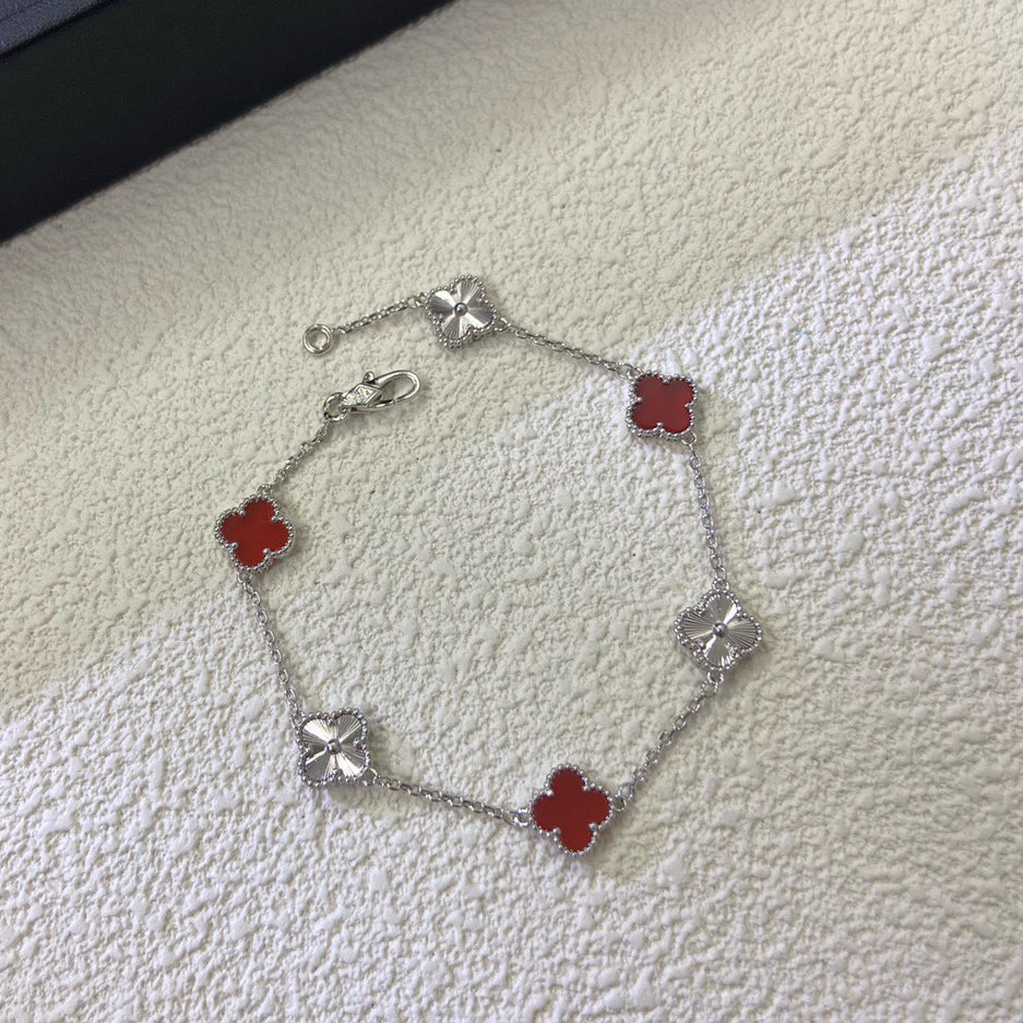 [Lora-Jewelry]CLOVER 6 MOTIF RED AGATE LASER BRACELET