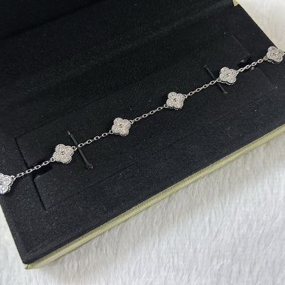 [Lora-Jewelry]CLOVER 6 MOTIF DIAMOND BRACELET