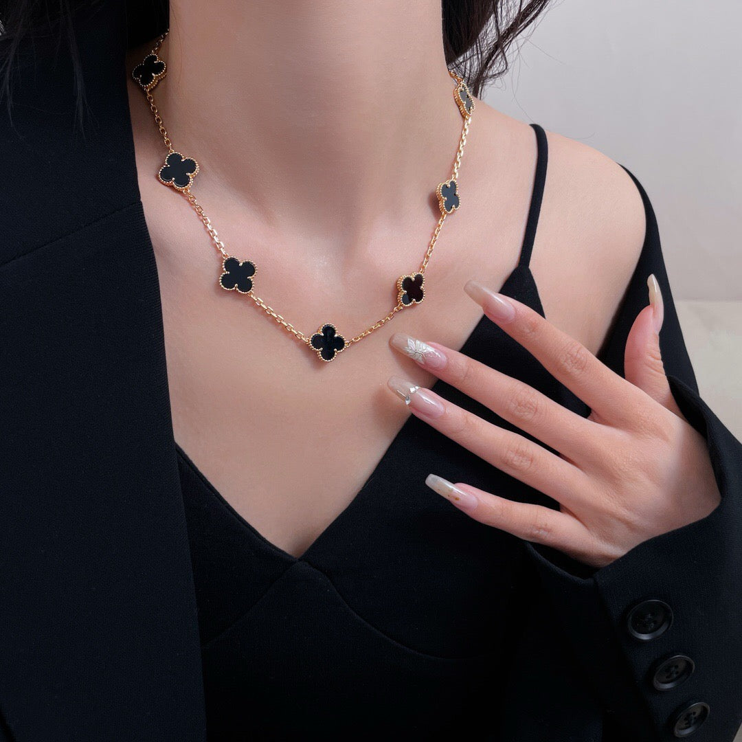 [ローラジュエリー]クローバー 10モチーフ オニキスネックレス