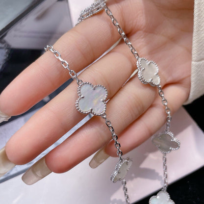 [ローラジュエリー]クローバー 10モチーフ ホワイト マザーオブパール ネックレス